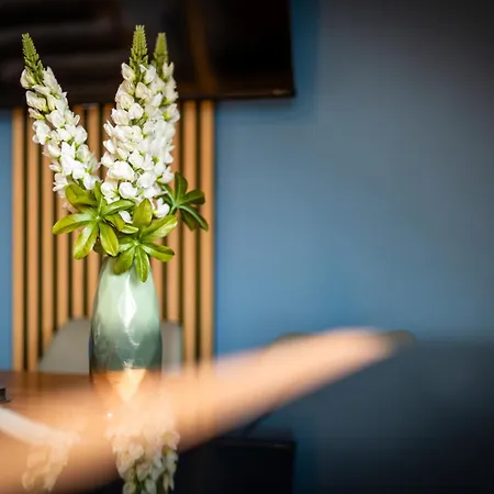 Cil - 6 Beds Near A49 & Park Schoenfeld Appartement *