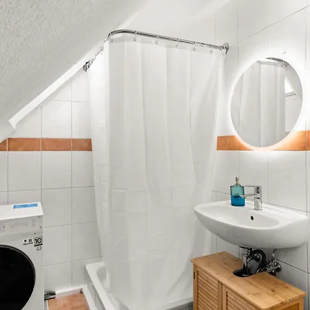 Apartamento çil - 6 Beds Near A49&park Schönfeld
