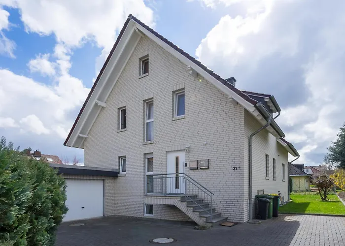 Cil - 6 Beds Near A49 & Park Schoenfeld Apartman