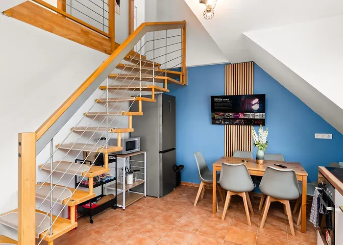 Cil - 6 Beds Near A49 & Park Schoenfeld * Kassel